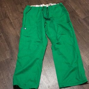 Women’s scrub pants, size 3XL petite